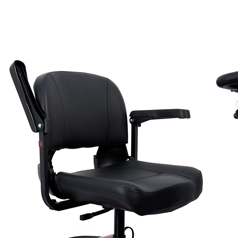 YL-16 สกู๊ตเตอร์เคลื่อนที่ขับเคลื่อน 4 ล้อสำหรับคนพิการทุกพื้นที่