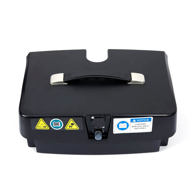 YL-02 สกู๊ตเตอร์เคลื่อนที่ 4 ล้อน้ำหนักเบาสำหรับผู้สูงอายุ พร้อมเบาะนั่งหมุนได้ 360°