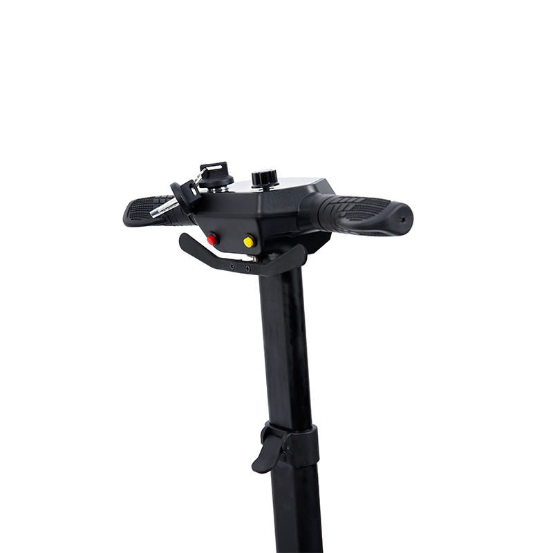 YL-211 สกู๊ตเตอร์ไฟฟ้าท่องเที่ยว 4 ล้อสำหรับผู้สูงอายุพร้อมไฟหน้า LED ตะกร้า