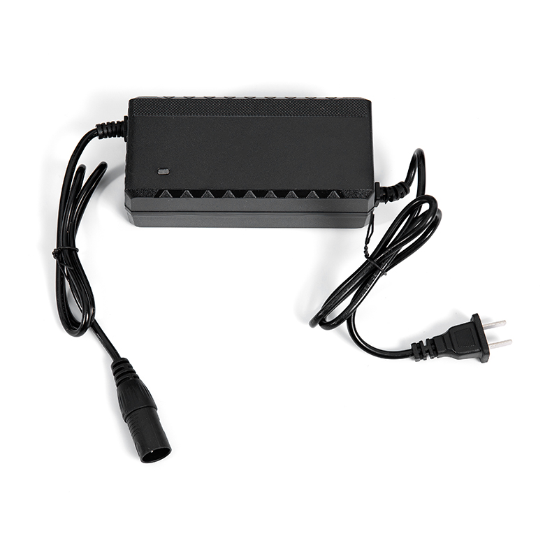 YL-985S 4 ล้อน้ำหนักเบาแบบพกพาพับได้เดินทางสกู๊ตเตอร์ไฟฟ้าขับเคลื่อน